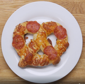 Cheese-stuffed Pizza Pretzels