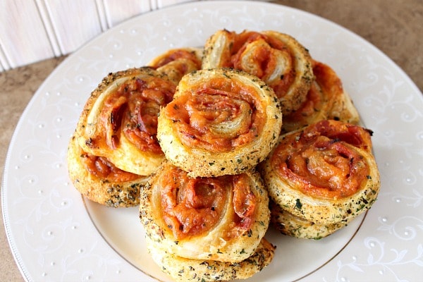 Puff Pastry Pizza Wheels