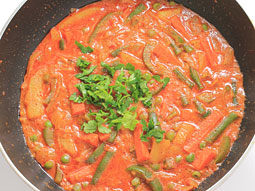 Veg Kolhapuri Recipe - Spicy Authetic Maharashtrian Curry with Mixed Vegetables 6