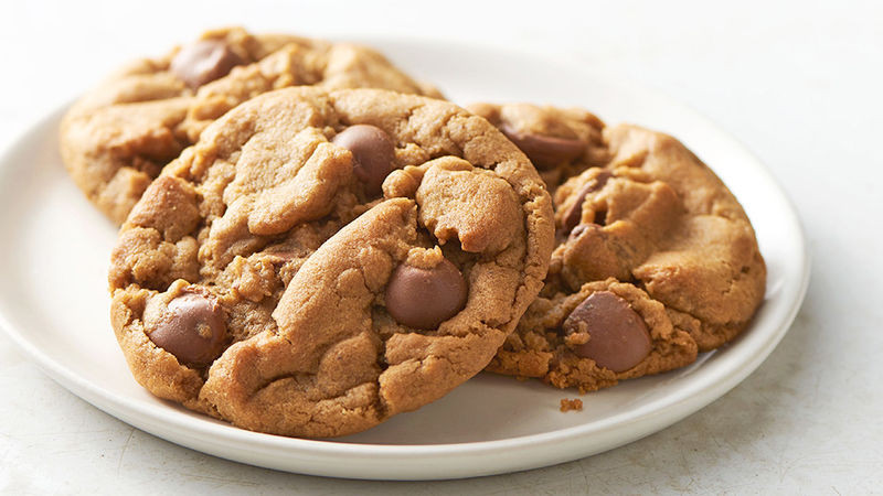 5 Ingredient Chocolate Chip Cookies
 5 Ingre nt Peanut Butter Chocolate Chip Cookies recipe