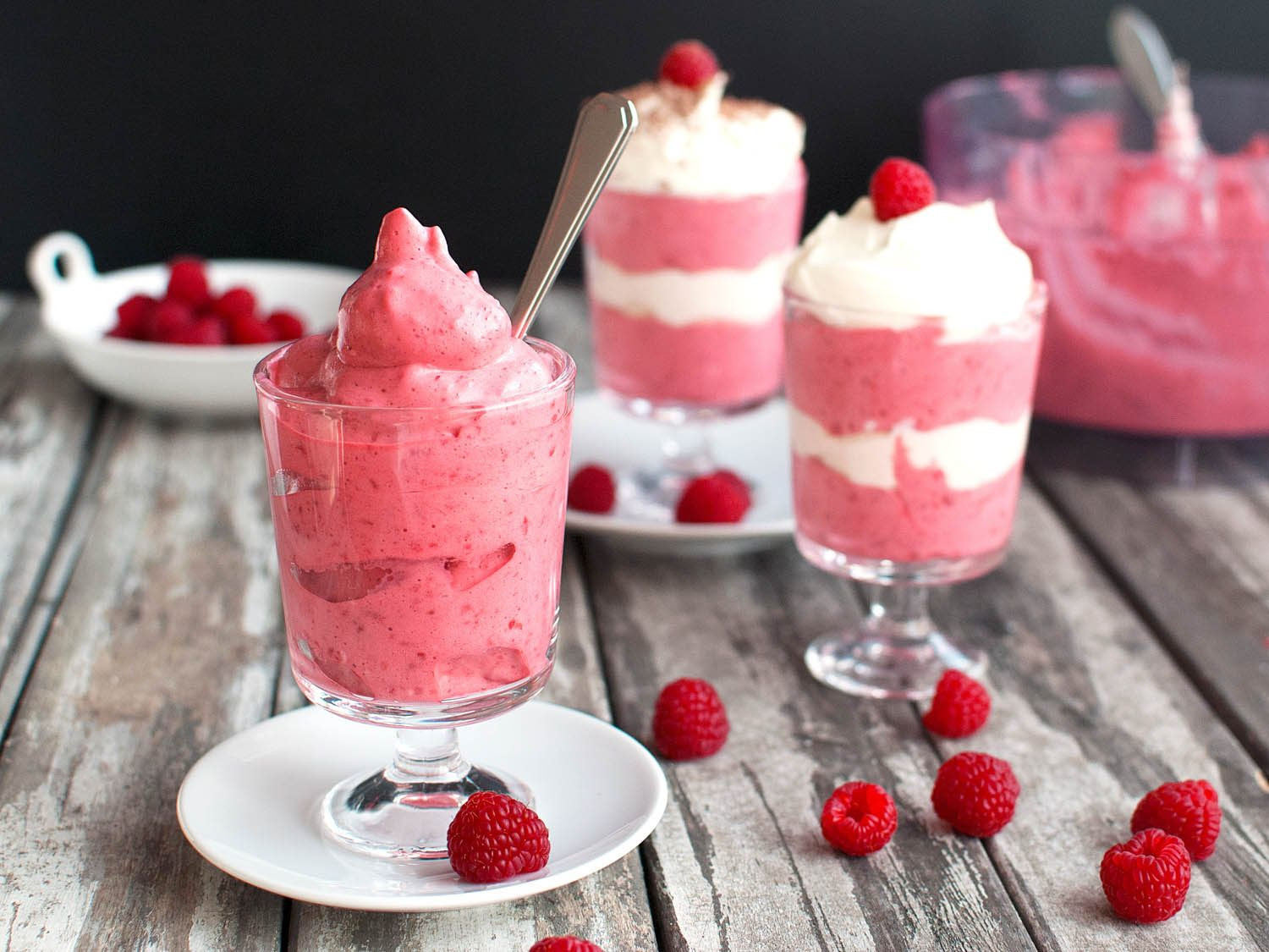 5 Minute Desserts
 Light and Easy 5 Minute Fruit Mousse Recipe