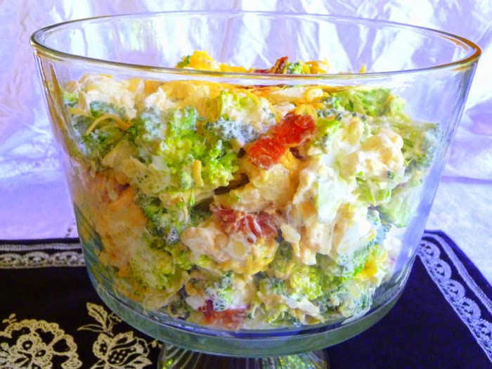 Amish Broccoli Salad
 SPLENDID LOW CARBING BY JENNIFER ELOFF AMISH BROCCOLI SALAD