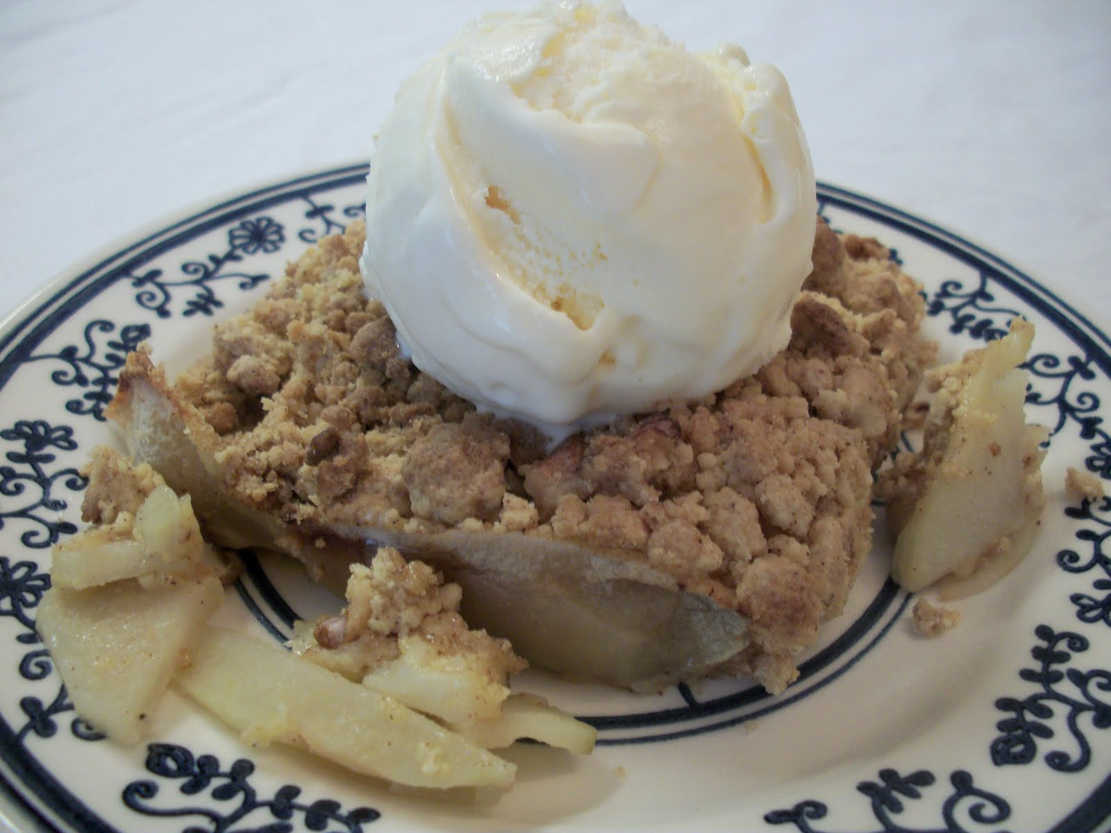 Apple Crisp With Cake Mix
 The Big Green Bowl Cake Mix Apple Crisp