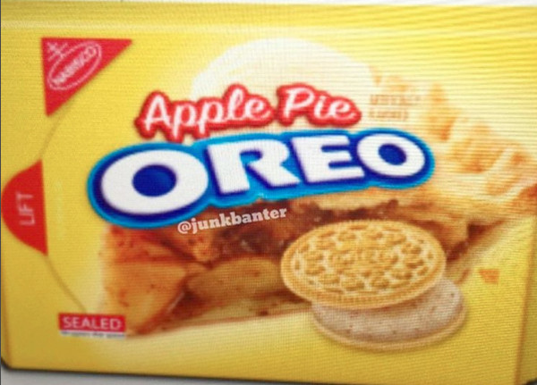 Apple Pie Oreos
 Apple Pie Oreos Are ing And We Need Them ASAP