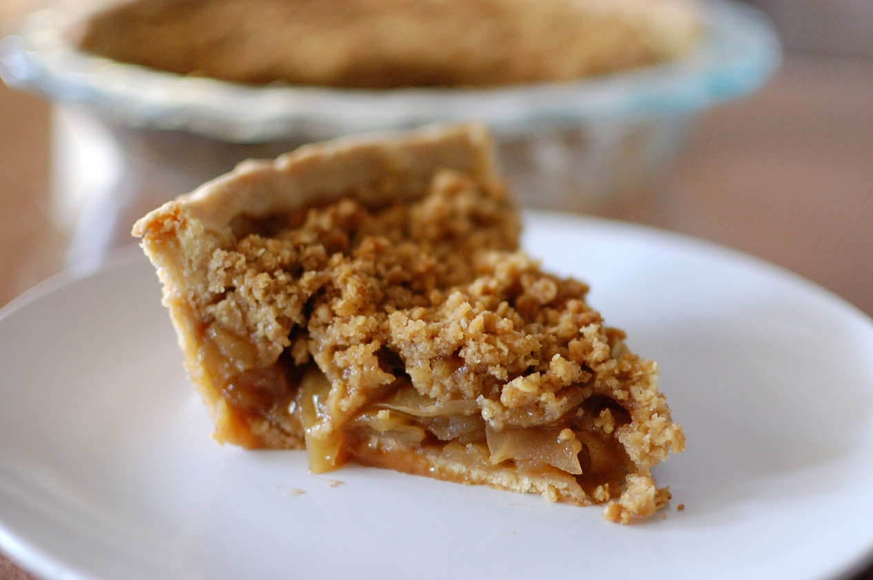 Apple Pie With Crumble Topping
 easy apple pie crumble