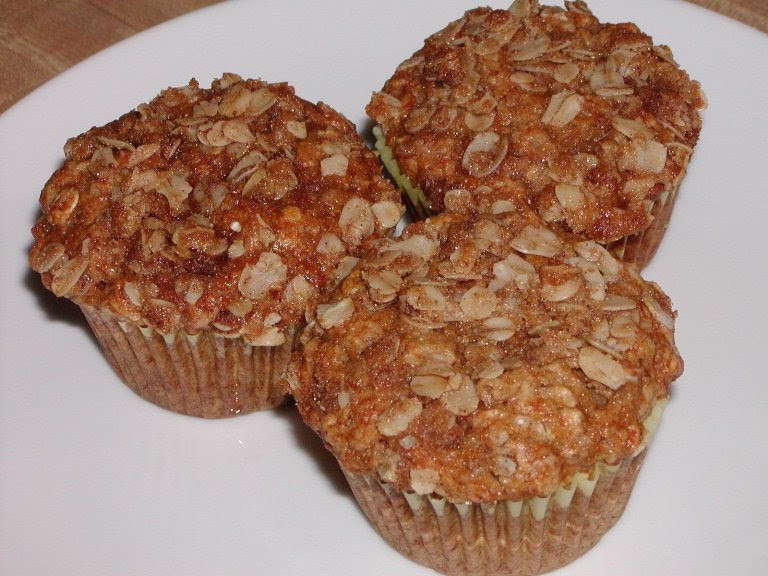 Applesauce Oatmeal Muffins
 The Cookbook Junkie Best muffin topping Applesauce