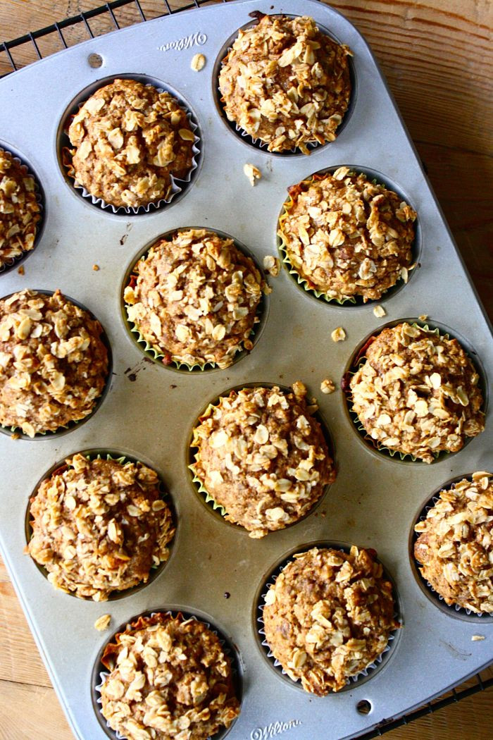 Applesauce Oatmeal Muffins
 Applesauce Oatmeal Muffins with Cinnamon Streusel