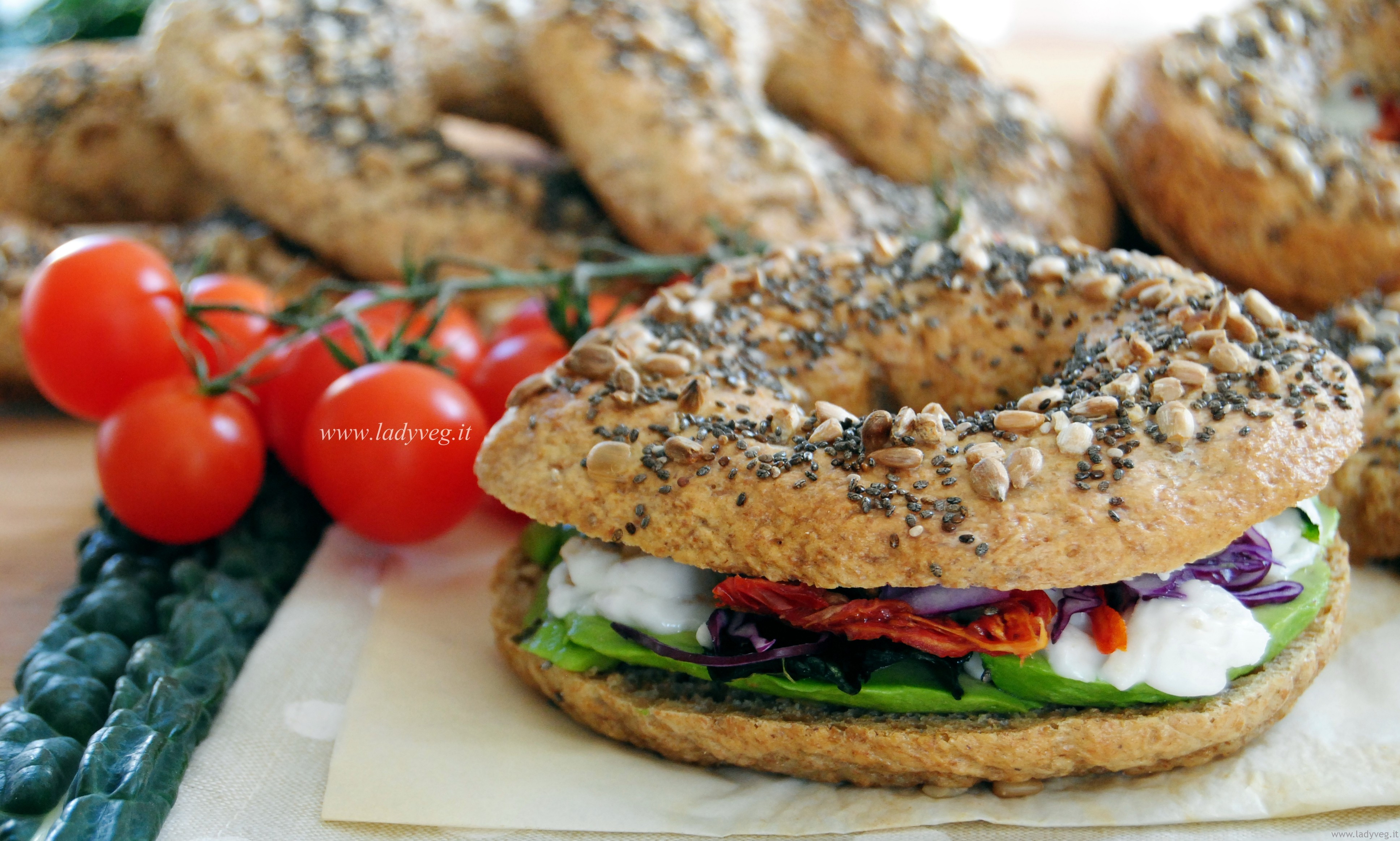 Are Bagels Vegan
 Bagels vegani integrali Whole wheat vegan bagels LadyVeg