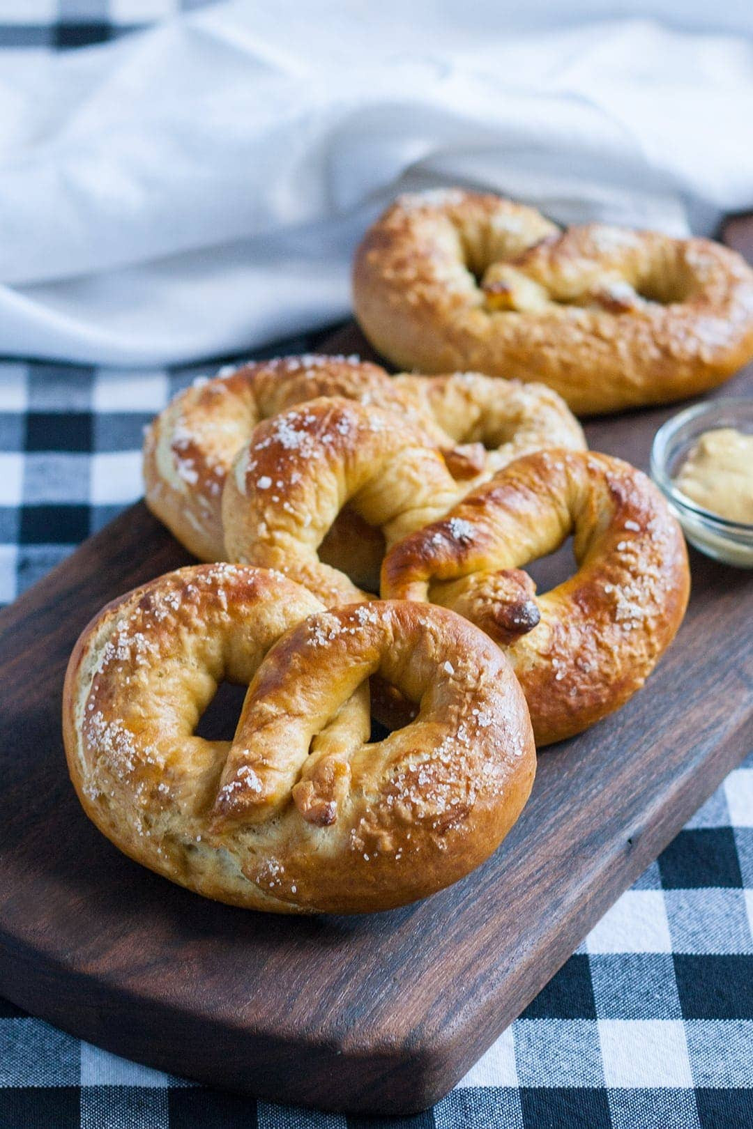 Are Pretzels Vegan
 Vegan Bavarian Pretzels Oktoberfest Recipe