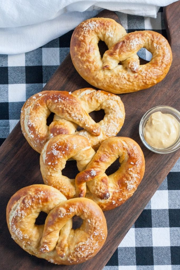 Are Pretzels Vegan
 Vegan Bavarian Pretzels Oktoberfest Recipe