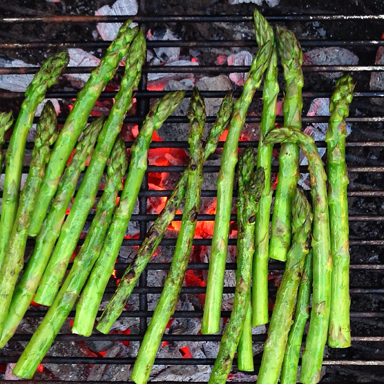 Asparagus On Grill
 Hard Boiled Egg Ideas Grilled Asparagus with Sauce