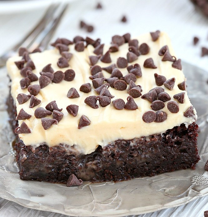 Baileys Chocolate Poke Cake
 BAILEYS CHOCOLATE POKE CAKE Maria s Mixing Bowl