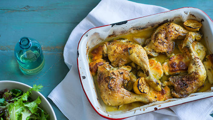 Baked Greek Chicken
 Baked chicken with haloumi kotopolulo sto fourno me