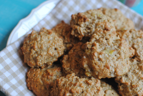 Banana Nut Cookies
 Banana Nut Bread Cookies