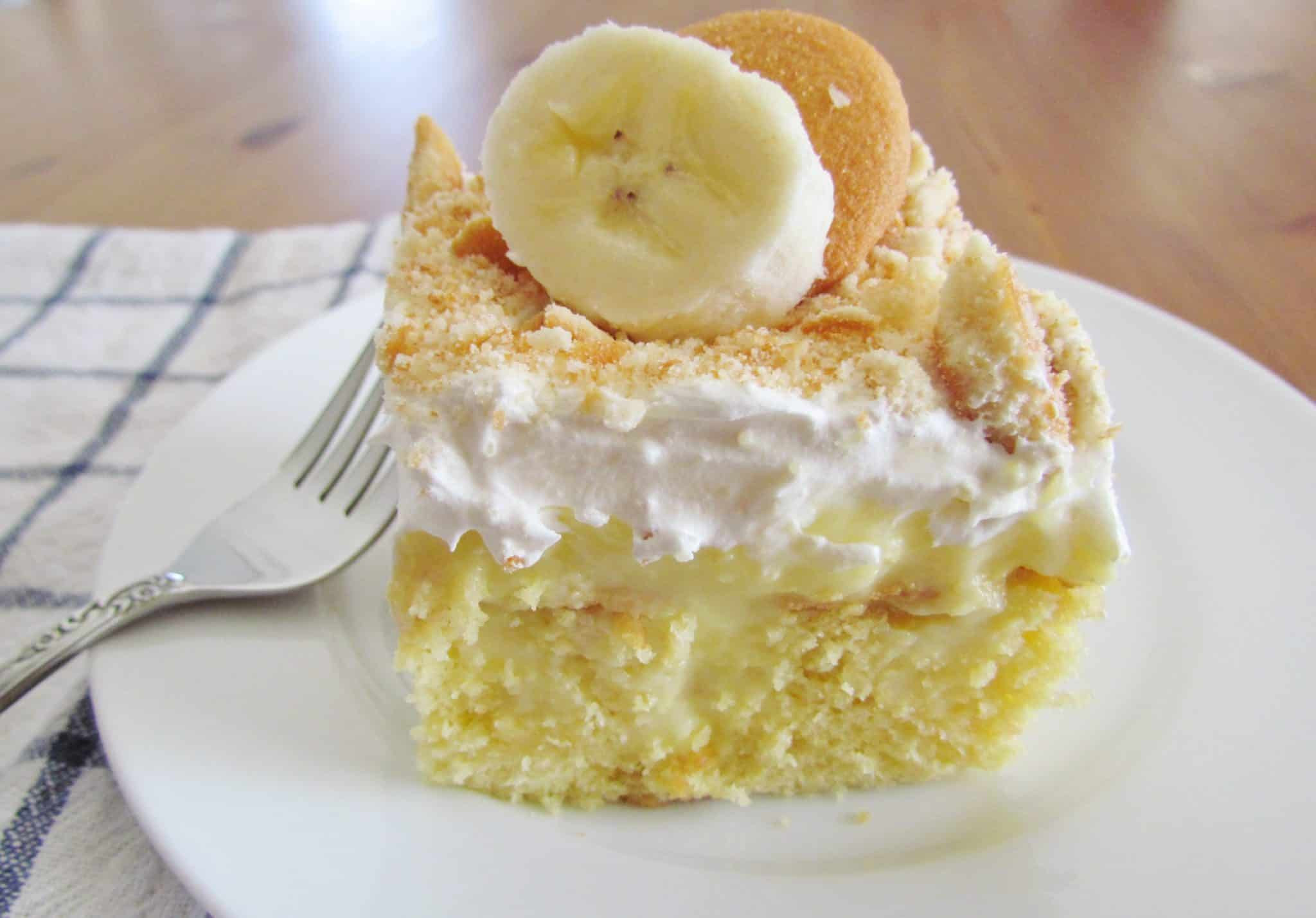 Banana Pudding Cake Recipe
 Banana Pudding Poke Cake The Country Cook