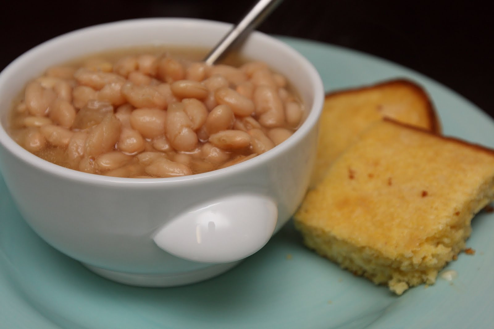 Beans And Cornbread
 Simply Yum White Beans