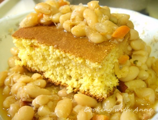 Beans And Cornbread
 Cooking with Anne Beans n Cornbread