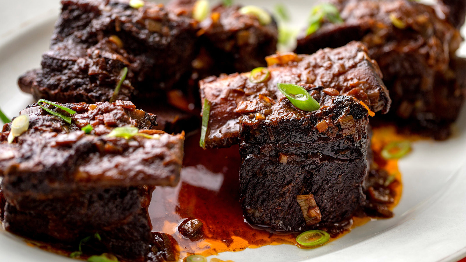 Beef Short Ribs Recipe
 Pressure Cooker Beef Short Ribs With Red Wine and Chile