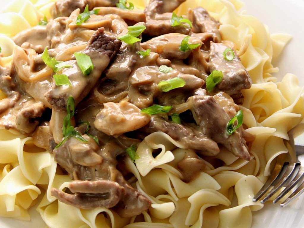 Beef Stroganoff Recipes
 20 Minute Beef Stroganoff Recipe Crunchy Creamy Sweet