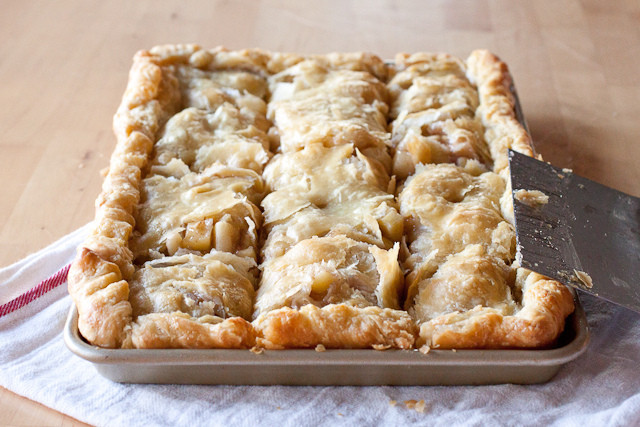 Betty Crocker Apple Pie Recipe
 Apple Slab Pie recipe from Betty Crocker – Cooking with LOVE