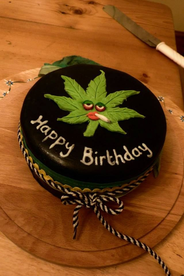 Birthday Cake Weed
 Cannabis cake It s a stoner thing 420