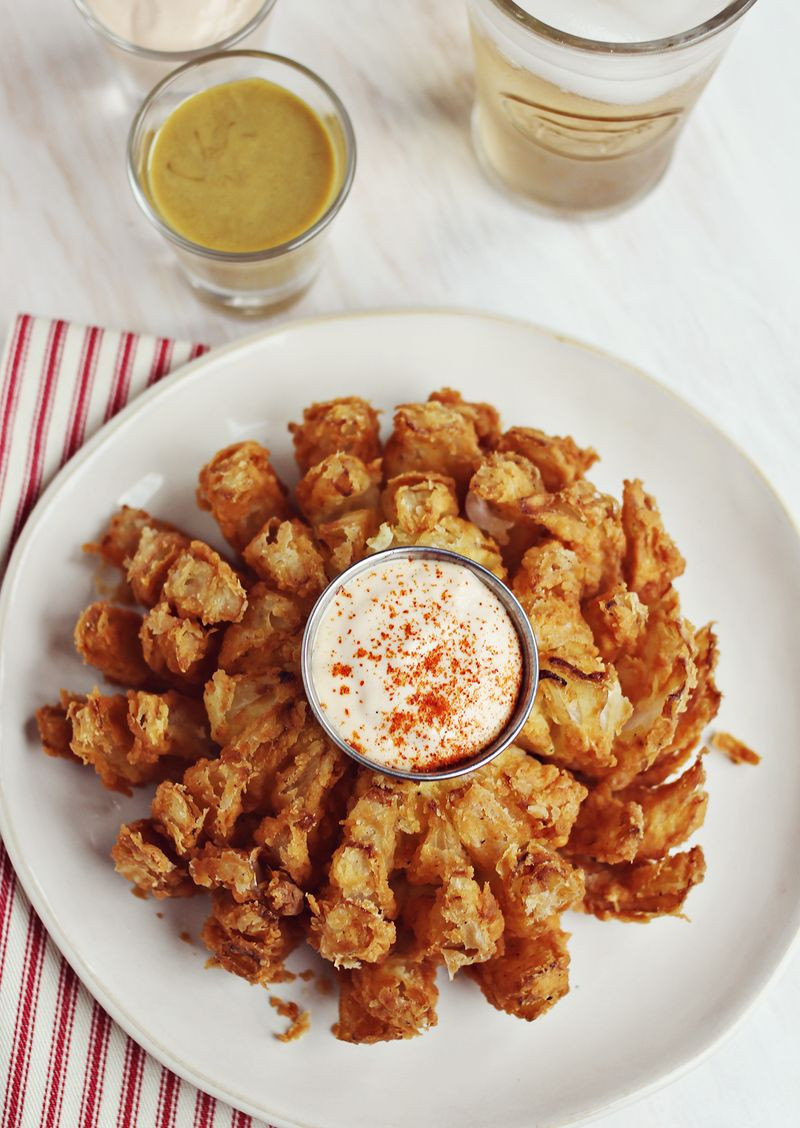 Bloomin Onion Sauce
 15 Copycat appetizer recipes for making your favorite