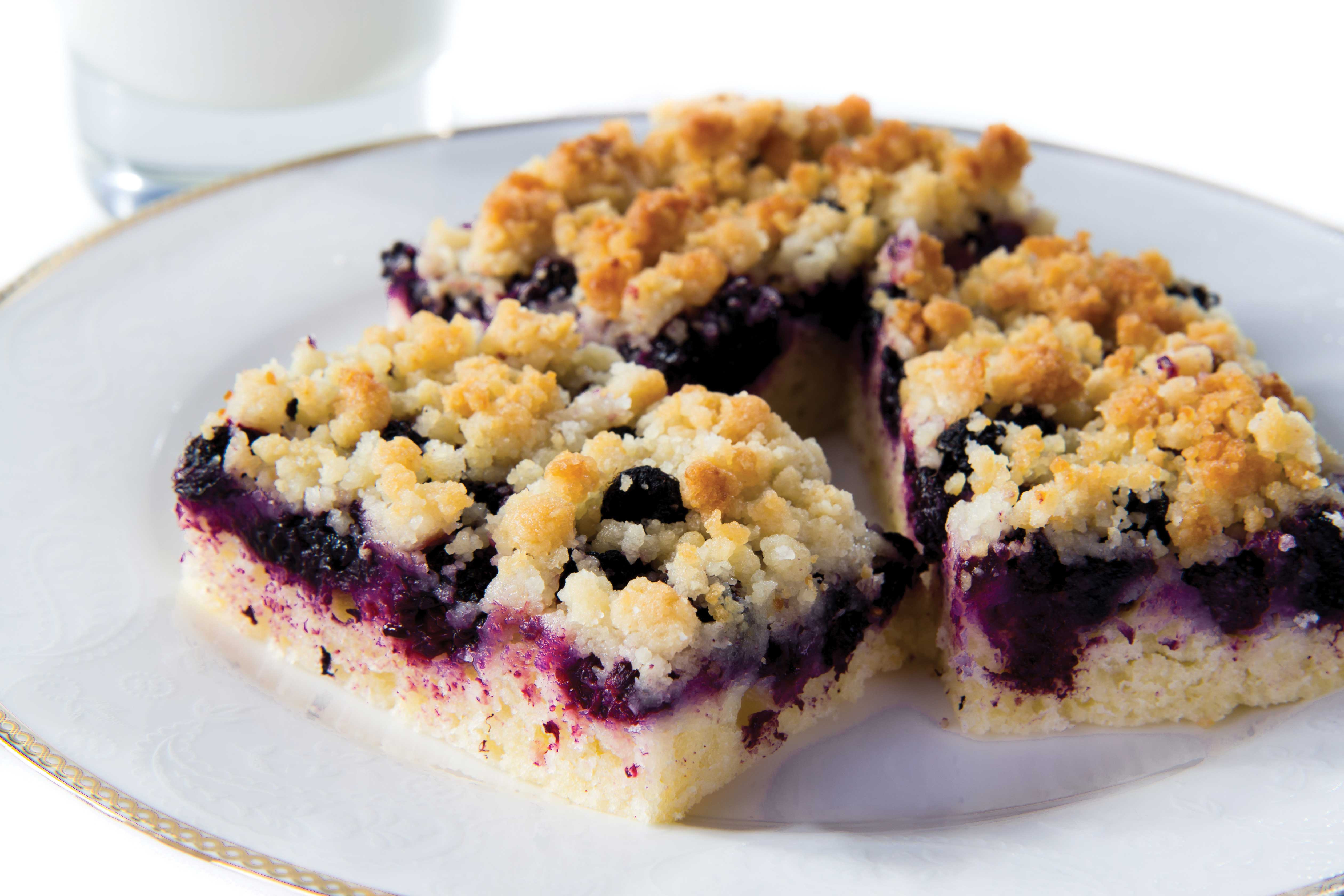 Blueberry Crumb Cake
 A Sunrise Recipe Blueberry Crumb Cake