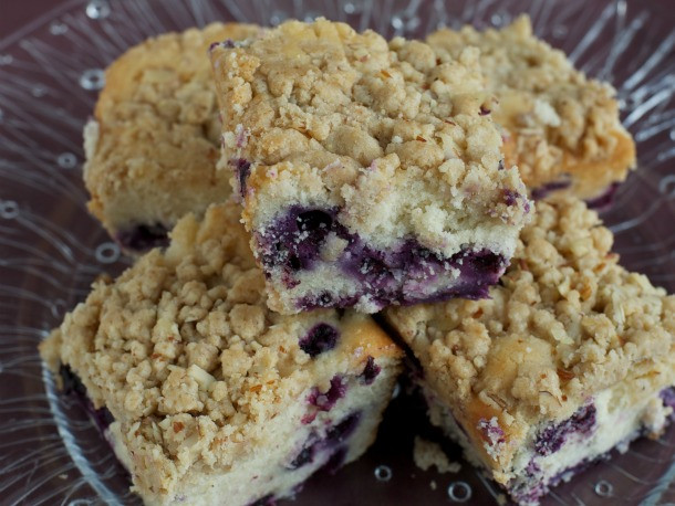 Blueberry Crumb Cake
 Entenmann s Blueberry Crumb Cake