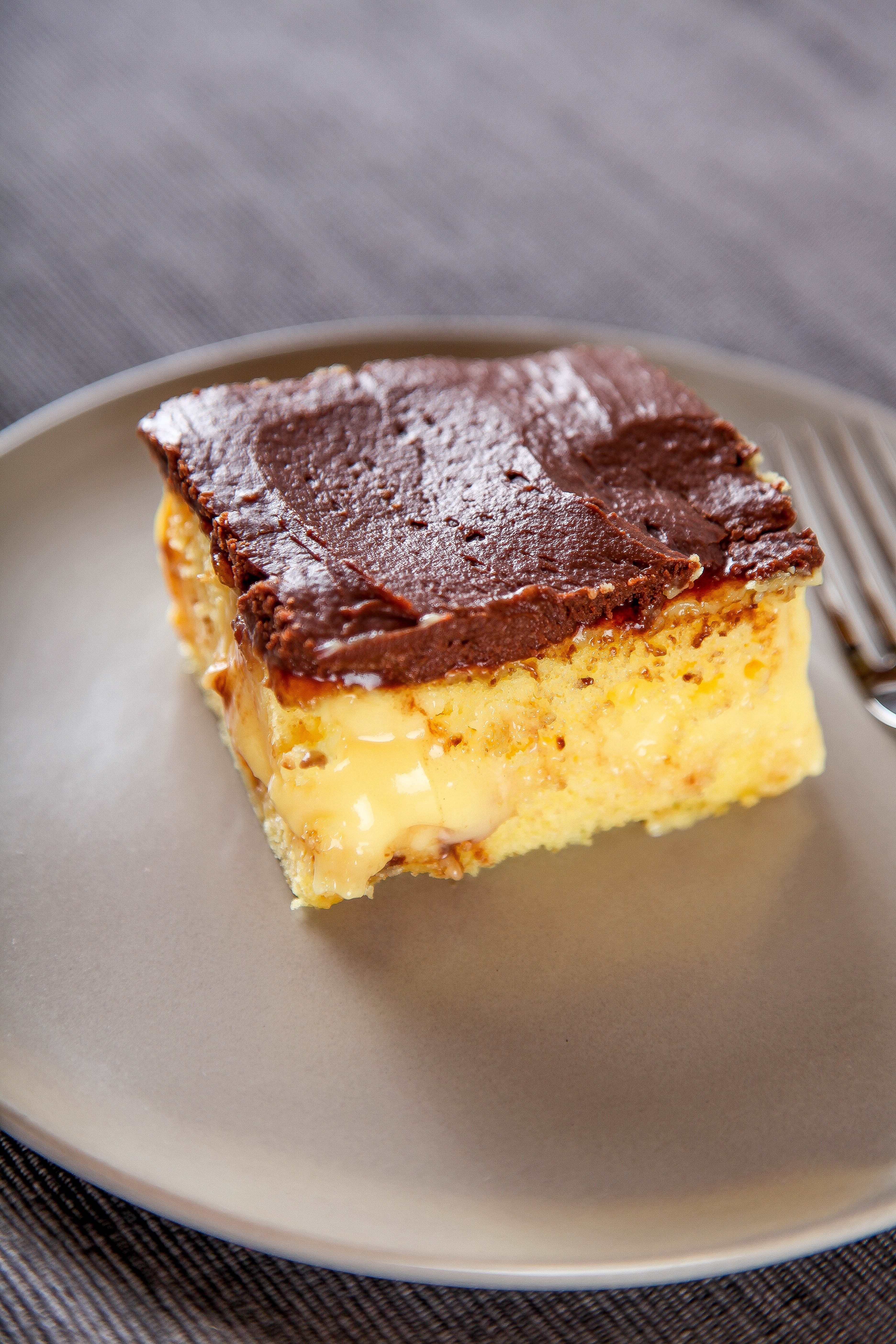 Boston Cream Pie Poke Cake
 Boston Cream Poke Cake Baking Beauty