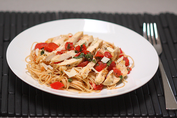 Bruschetta Chicken Pasta
 Friday Favorites Bruschetta Chicken Pasta