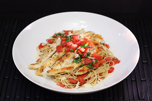 Bruschetta Chicken Pasta
 Friday Favorites Bruschetta Chicken Pasta