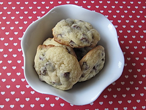 Cakey Chocolate Chip Cookies
 Cakey Chocolate Chip Cookies