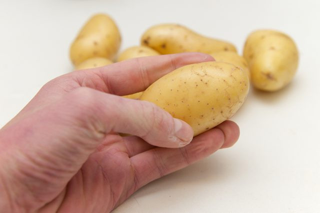 Calories In Medium Potato
 How to Cook Baby Potatoes in the Microwave