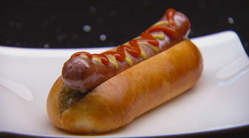 Can Dogs Eat Tomato Sauce
 Maple Glazed Bacon Hot Dog with te & Dijon Sauce