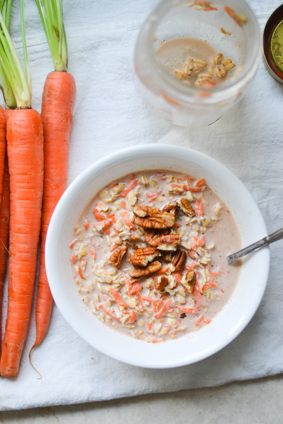 Carrot Cake Overnight Oats
 Protein Packed Carrot Cake Overnight Oats