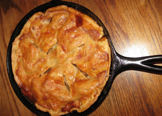 Cast Iron Skillet Apple Pie
 cast iron skillet apple pie Yummy food
