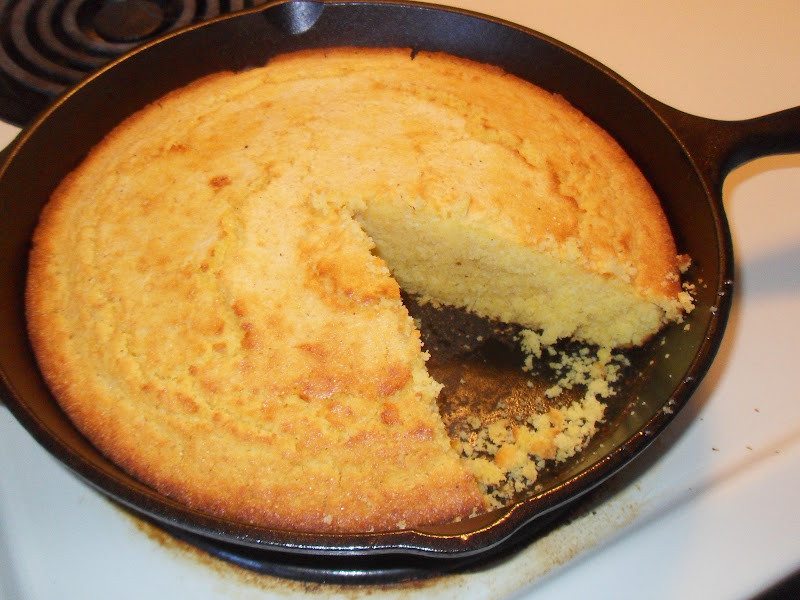 Cast Iron Skillet Cornbread
 Simple Joy Crafting Cast Iron Skillet Cornbread