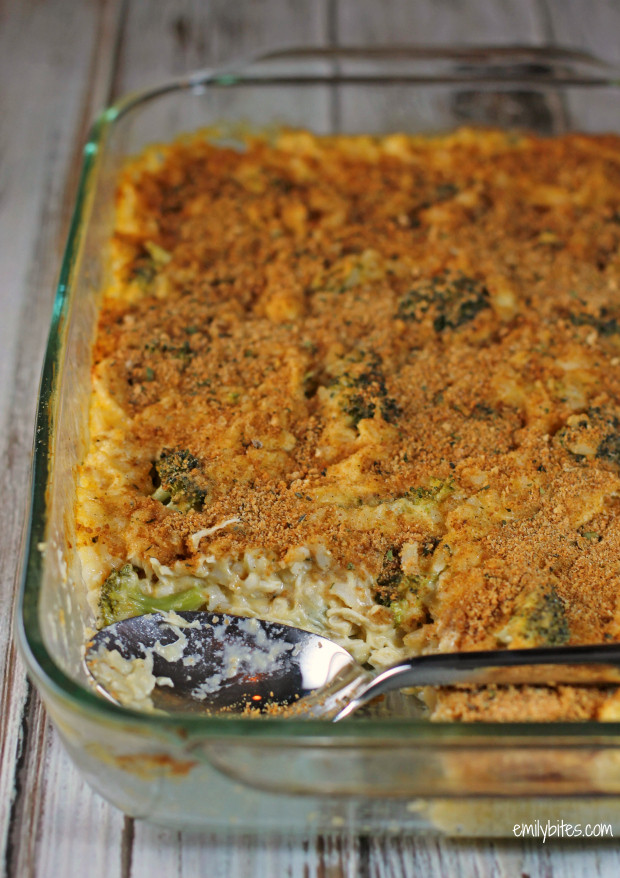 Cheesy Chicken Broccoli Bake
 Cheesy Chicken Broccoli and Rice Casserole Emily Bites