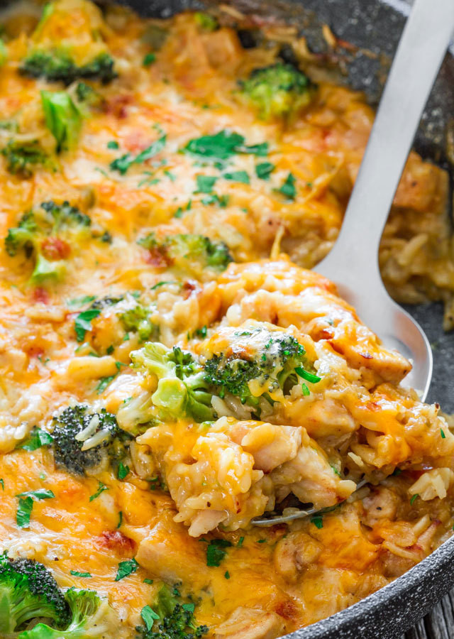 Cheesy Chicken Broccoli Bake
 e Pan Cheesy Chicken and Broccoli Casserole