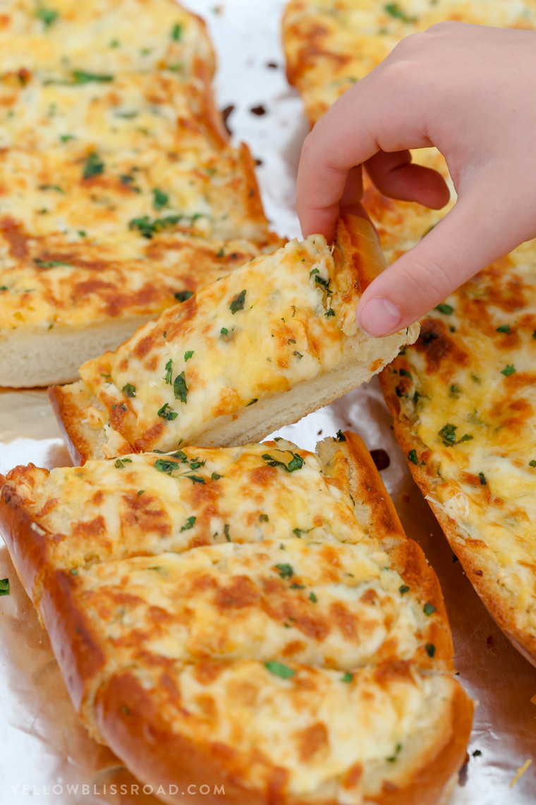 Cheesy Garlic Bread Recipe
 Cheesy Garlic Bread