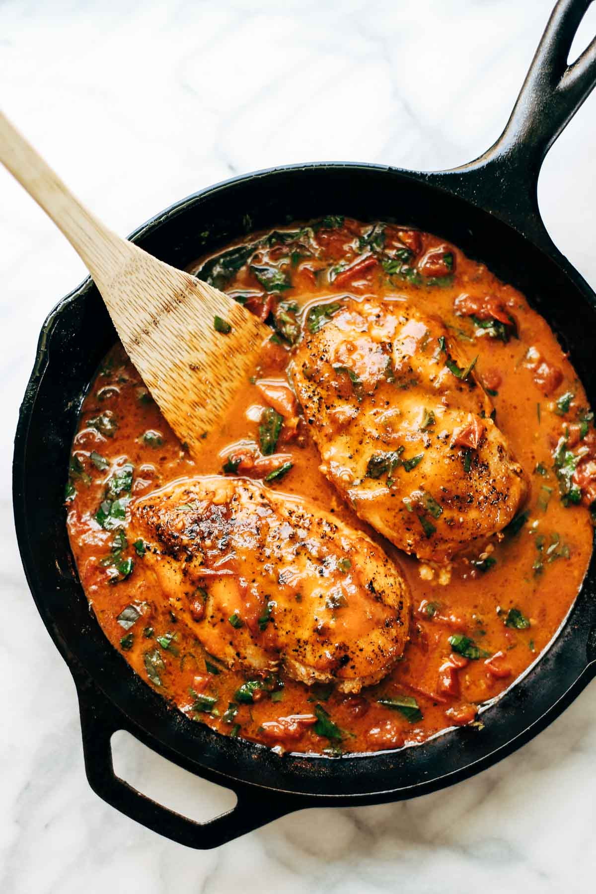 Chicken And Tomato Recipes
 Garlic Basil Chicken with Tomato Butter Sauce Recipe