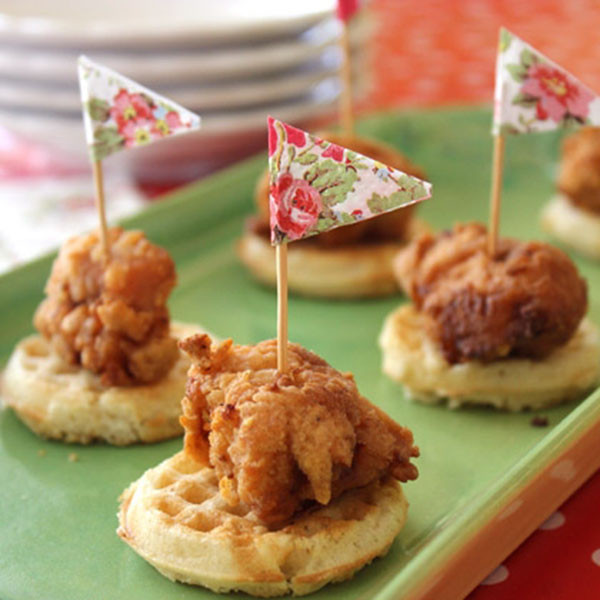 Chicken And Waffles Appetizer
 Mini Chicken & Waffles Brunch Foods That Rock