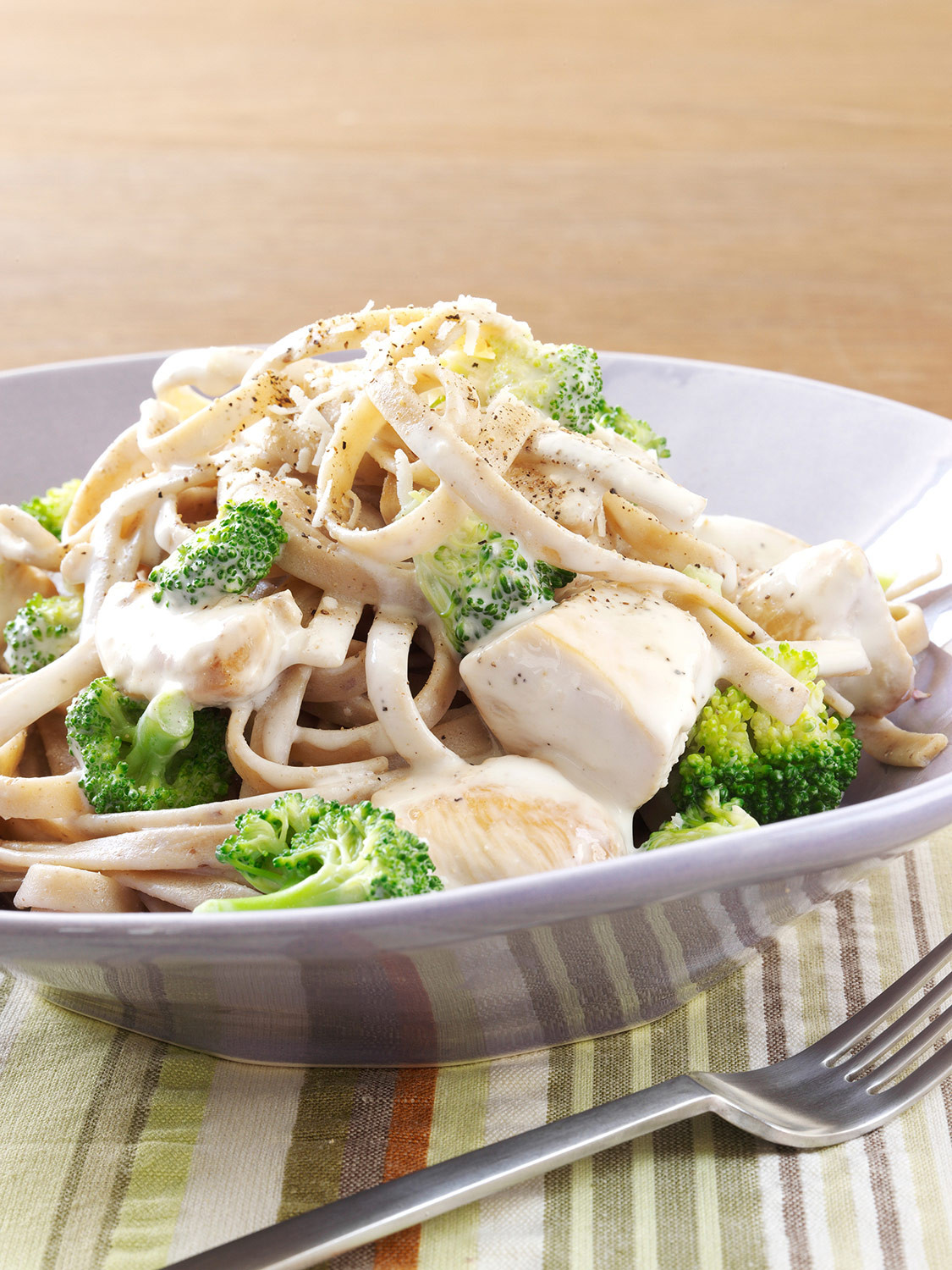 Chicken Broccoli Alfredo
 Creamy Chicken and Broccoli Alfredo Recipe