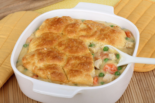 Chicken Pot Pie Recipes Bisquick
 Easy Chicken Pot Pie Recipe