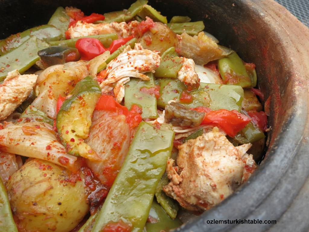 Chicken Vegetable Stew
 Tavuk Guvec Turkish Chicken and Ve able Stew in