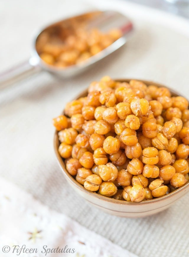 Chickpea Snacks Recipe
 Crispy Oven Roasted Chickpeas – Fifteen Spatulas