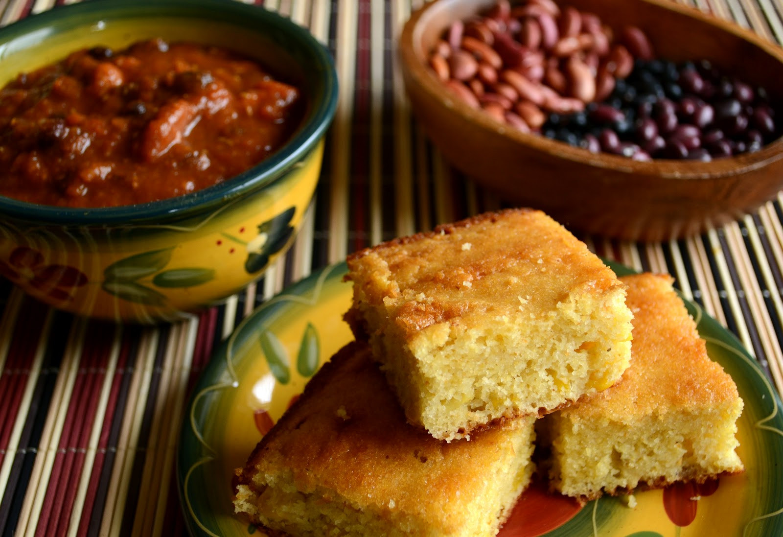 Chili And Cornbread
 Lawyer Loves Lunch Chili and Cornbread