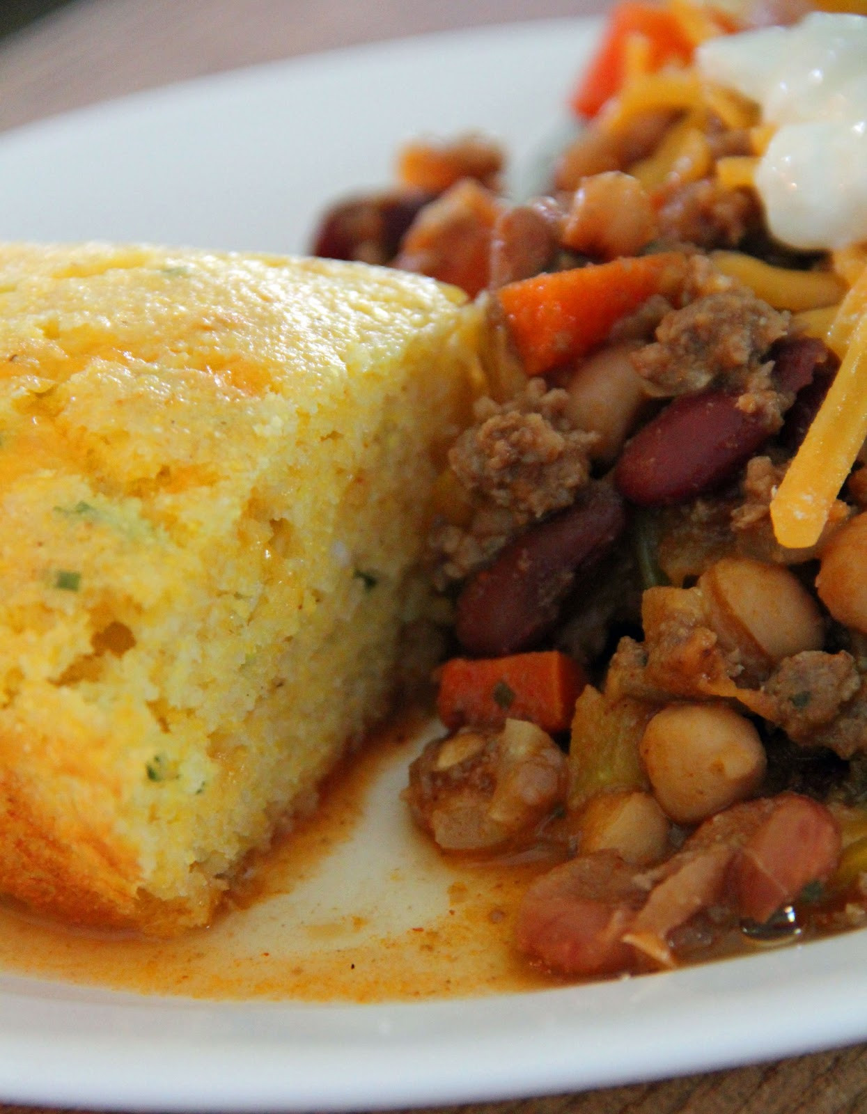 Chili And Cornbread
 Jo and Sue Chili and Cornbread for Two