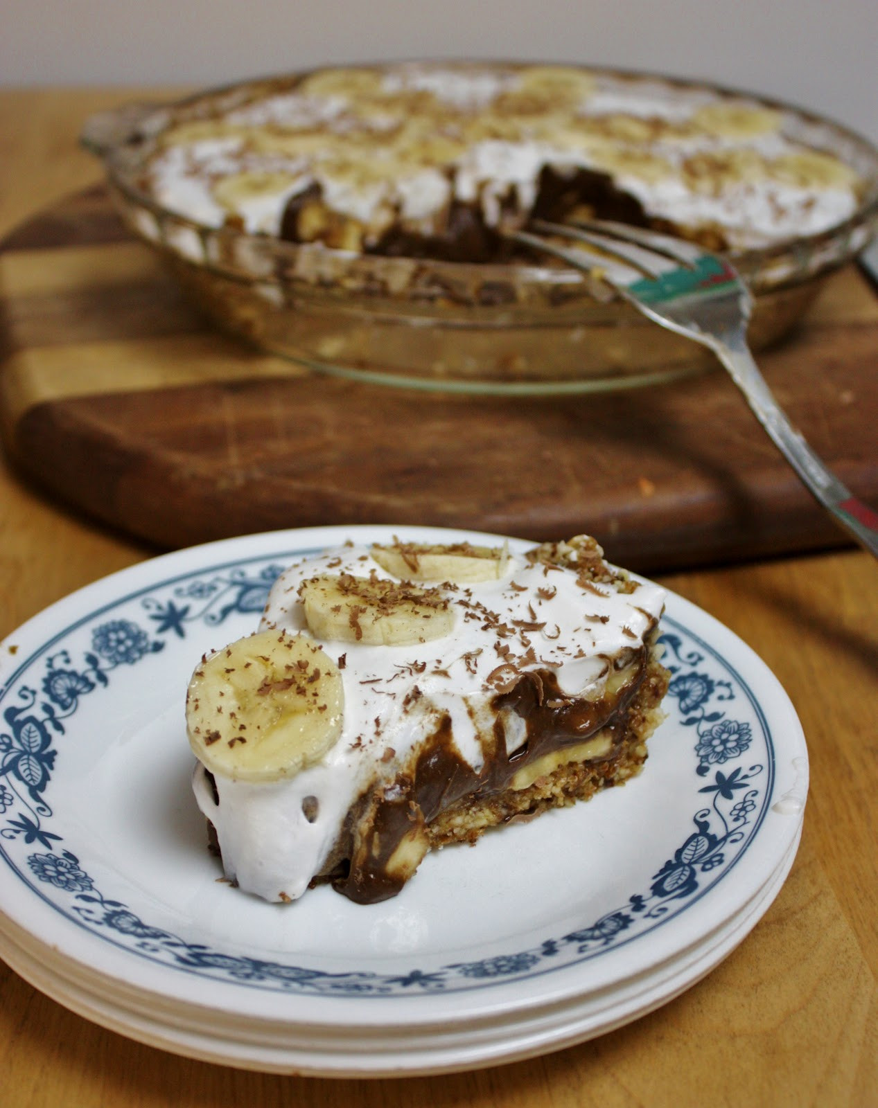 Chocolate Banana Cream Pie
 This Rawsome Vegan Life chocolate banana coconut cream pie