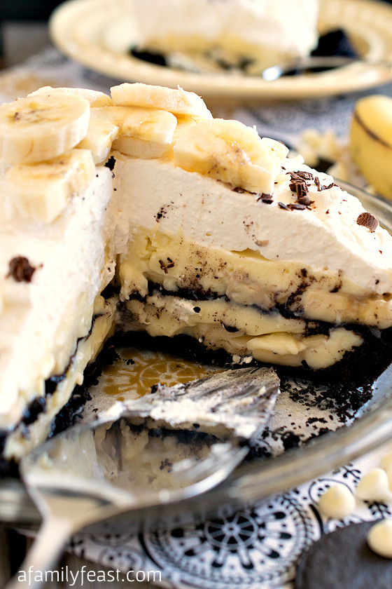 Chocolate Banana Cream Pie
 White Chocolate Banana Cream Pie PiDay Pie Party A